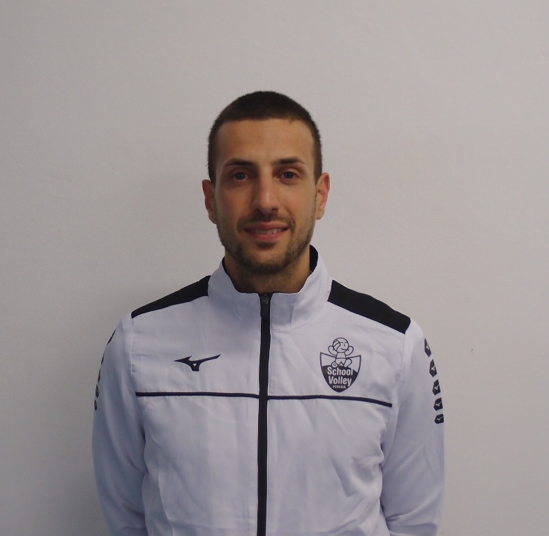 Raffaele Parretta La School Volley sceglie Raffaele Parretta