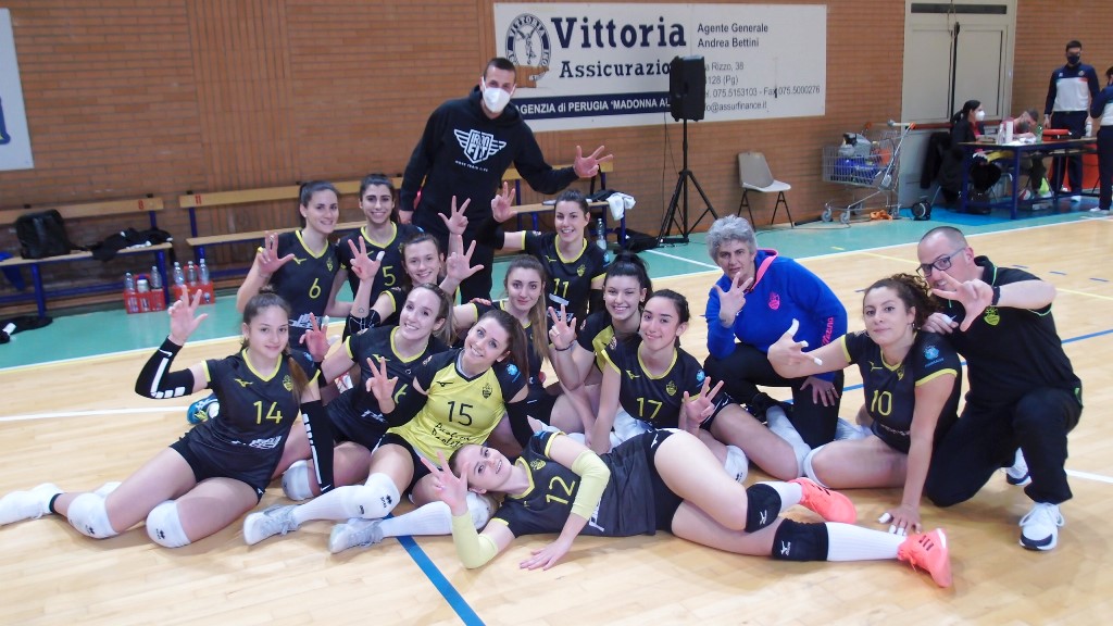 Faroplast School Volley Perugia (fine gara Ponte Felcino) Faroplast Perugia fa suo il derby
