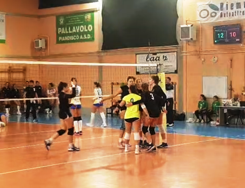 School Volley Perugia (punto - trasferta a Piandiscò) Un buon punto in terra toscana