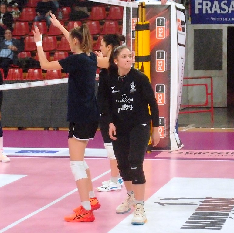 Emma Borzetta (amichevole col Chiusi) Ostacolo difficile per la School Volley