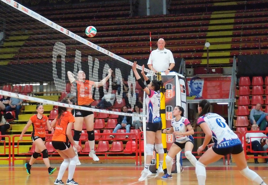 Giambi (primo tempo) Gara 1 è della Bartoccini School Volley